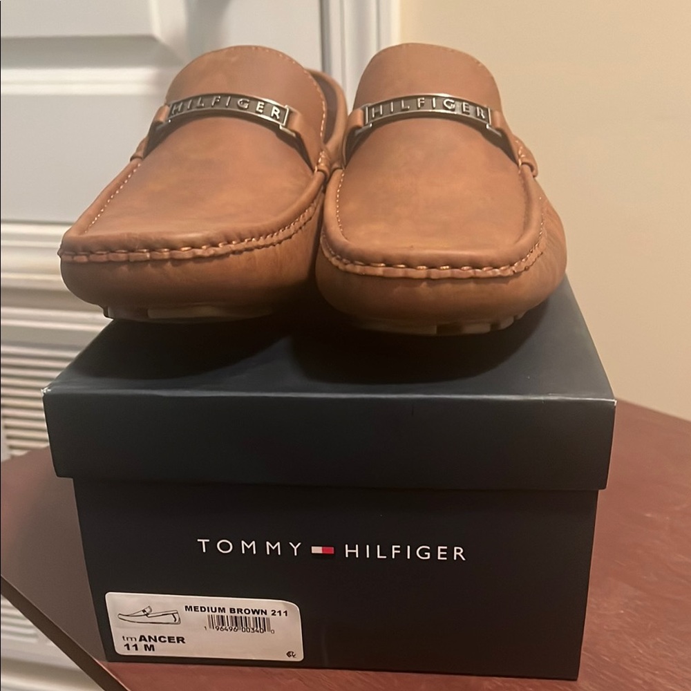 Tommy Hilfiger Brown Leather Loafers with Metal Accent